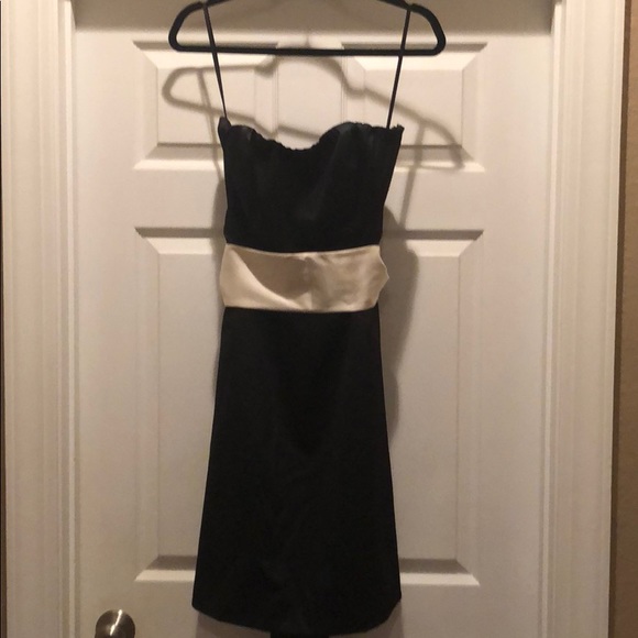 Adorable black strapless dress - Picture 1 of 1